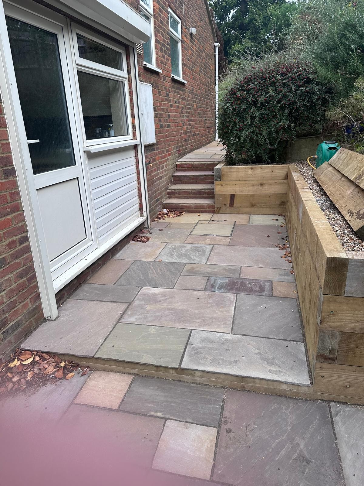 patio, paving and garden landscaping completed by DBD Builders Ltd in Buckinghamshire